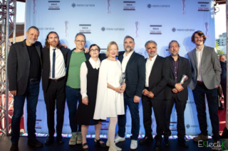 L'équipe du documentaire Comme une vague